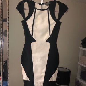 Gracia White and Black Bandage Dress - M